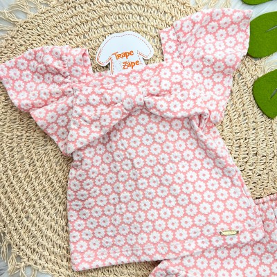 Conjunto Blusa e Short Rosa com Florzinhas e Laço